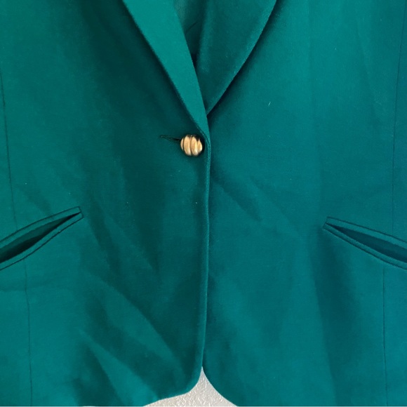 2 piece set Women's Blazer and Pants - Picture 10 of 16